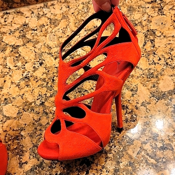 Beautiful & sexy Red Giuseppe Zanotti high heels. Size 37. EU. - Picture 9 of 10